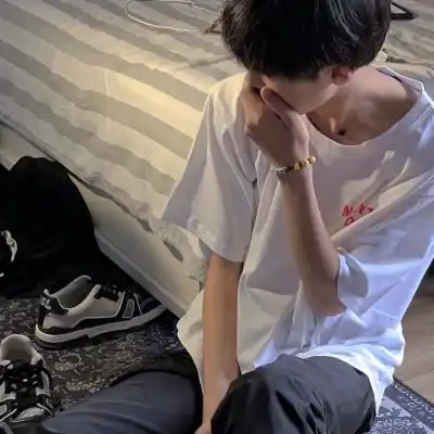 清新自然真人男头,头像男生清纯自然
