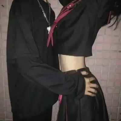性感情侣头像真人超级污的情侣头像一对
