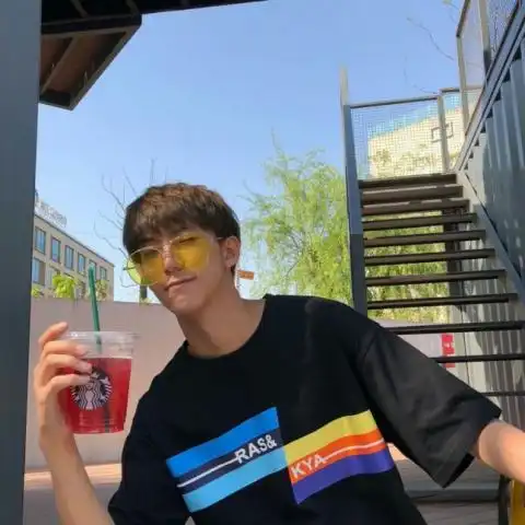 快手热门高清头像480x480尺寸快手男头像高清照片
