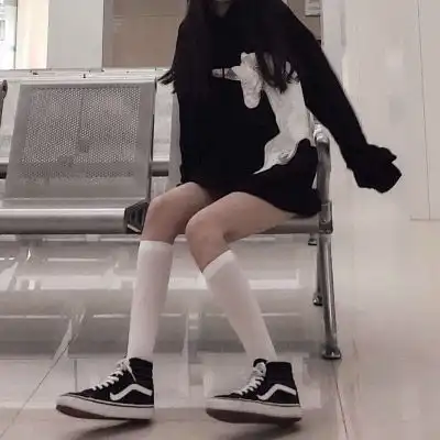 女生下半身头像露腿霸气性感腿控头像
