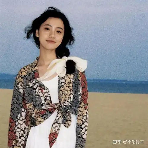 头像温柔小众的女生头像
