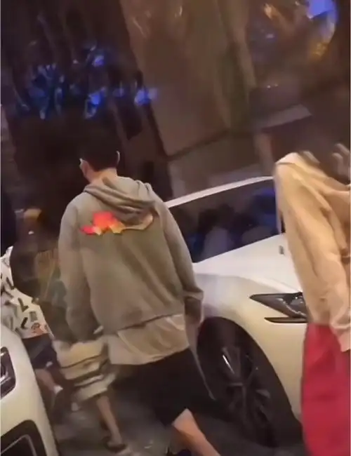 王思聪女友官宣恋情生日快乐我可爱的八岁宝宝两人用情头超甜
