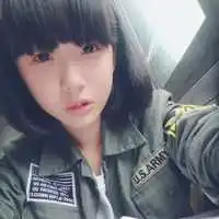 好看自拍女生头像女生自拍照摆pose图片头像
