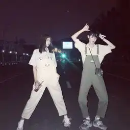 2018最热幸福情侣图片大全爱情里最美好的风景是你
