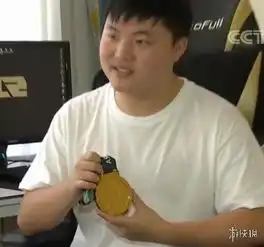 rng再上央视uzi展示亚运金牌坦言为国出战很激动
