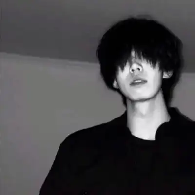 林谙野成熟干净微信男头满天的男生头像我要个性网
