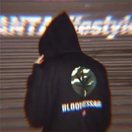 成熟颓废高冷男头像,贪财好色的男人就这样了
