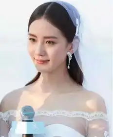 明星婚纱大盘点,张雪迎最阳光,杨颖最美,但她才最让人羡慕
