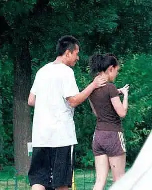 邓超孙俪谈恋爱时旧照被翻出,娘娘的素颜放到现在是什么水平
