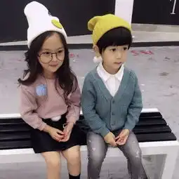 超可爱的小孩情侣头像
