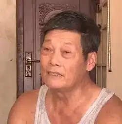 我举双手赞成来自普通群众的呼声
