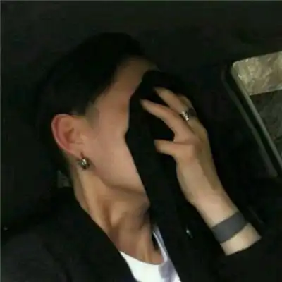 超拽帅气头像2018最新精选只要还有心跳就有我逗你笑
