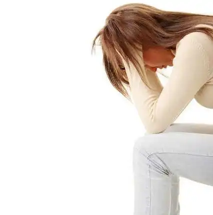 30岁单身女博士吞服砒霜,母亲哭说,她活着也是痛苦
