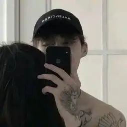 好看且有大片感觉的男女情侣头像

