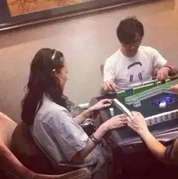 组图明星情侣全对比佟丽娅陈思成相得益彰
