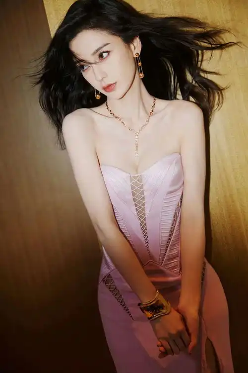 如此性感妖娆的杨颖angelbaby,谁能顶得住
