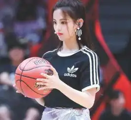 男篮抽签为什么要找杨超越杨超越抽签男篮世界杯的原因
