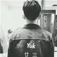 傻傻的望着远方不回头真人头像男生帅气背影图片
