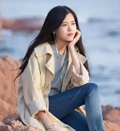 女大学生神似刘亦菲走红网络组图
