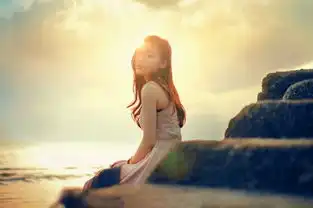 夕阳下的海边美女唯美意境图片
