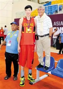 中国两球员登陆nba
