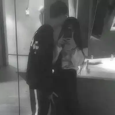 黑白情侣网名头像
