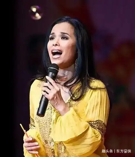 和李谷一交恶从一代歌后到被老公家暴险丧命韦唯经历了什么
