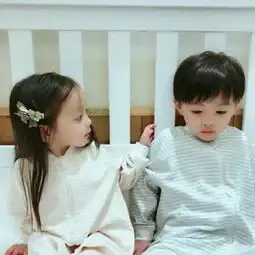 可爱男女萌娃微信头像
