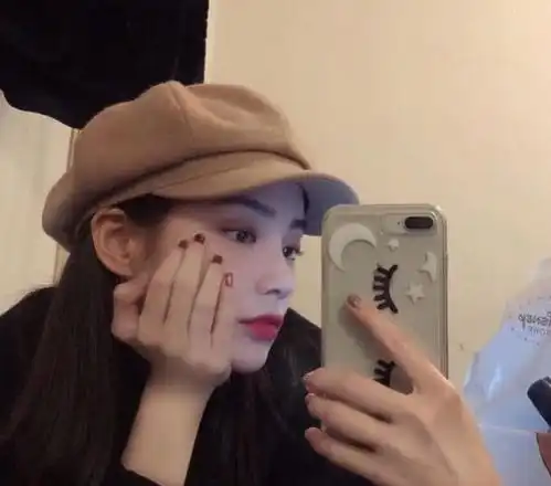 女票大姨妈时,男票学学这3句话吧,让她再次爱你入骨
