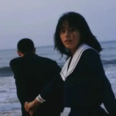 从校服到婚纱,情侣头像
