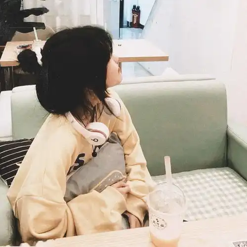 一组真人胶片女生头像,请签收
