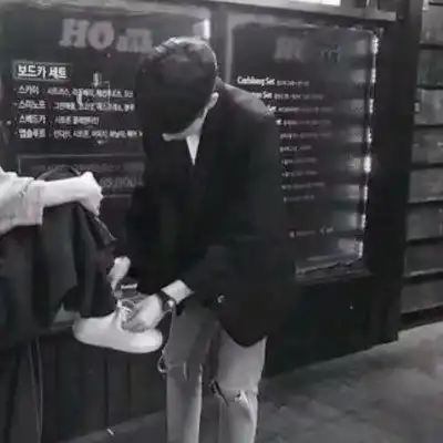 一对两张个性情头.不需要爱情但qq情侣头像我要个性网

