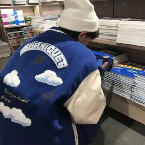 男生头像大家都是宝贝,出门在外都要保护好自己哦
