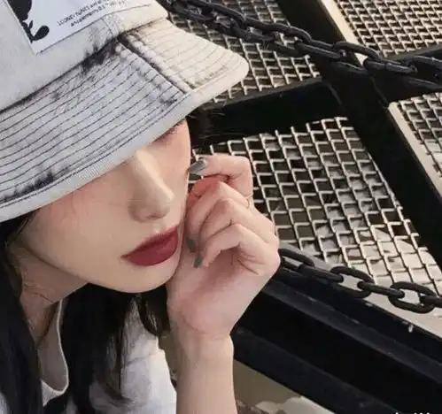 05后女生若坚持这3种习惯,颜值会翻盘,最后一个多数做不到
