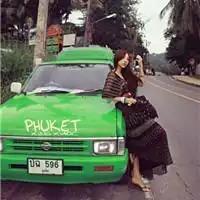 qq头像爱的给我花花女生
