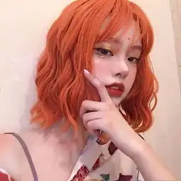 女生头像染个头发怎么了
