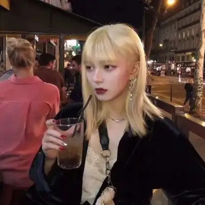 一起长大一起变成可爱的老太太
