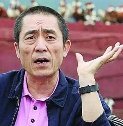 张艺谋因巩俐和发妻离婚,8年后抛弃巩俐,转身爱上小31岁陈婷
