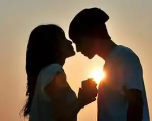 生下儿子,婆婆送了一套新房,打开门后,看见小姑子愣住了

