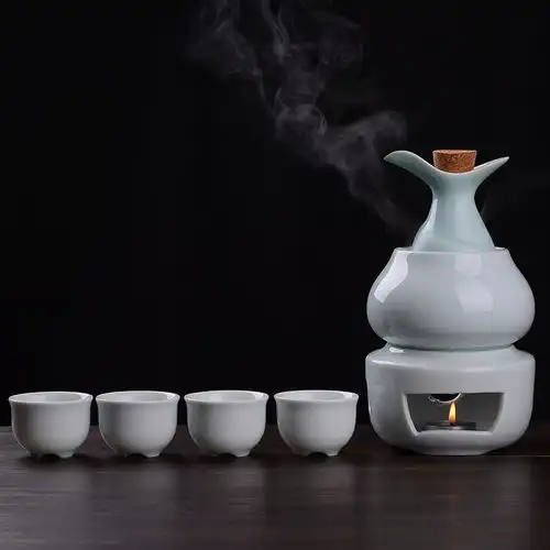 生活总是有酒也有故事
