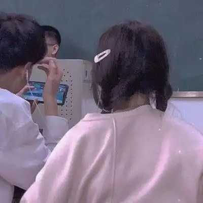 适合撩男朋友的文案
