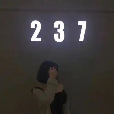 单人一人一张情侣专用头像
