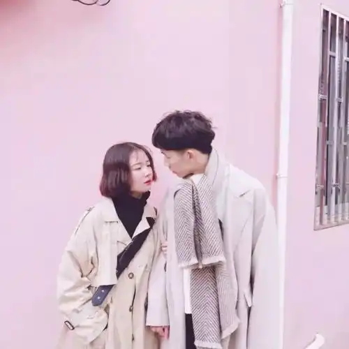 情侣头像一男一女
