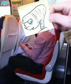 这招学起来让你自娱把妹两相宜的角色嫁接拍照创意
