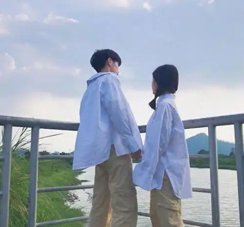 如何知道一个男人是否喜欢你
