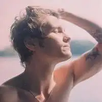 拿花男生欧美头像微信头像图片大全
