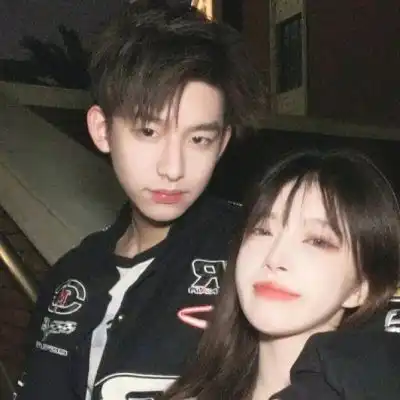 ins真人恩爱情头听别人说你觉得情侣头像我要个性网
