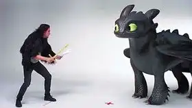 我无牙仔,正在时代广场搞事情
