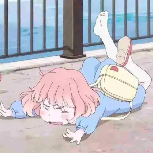 很火的情侣头像漫头小女孩摔倒掉了一只鞋那个番剧叫什么
