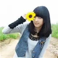 拿花的情侣头像图高清
